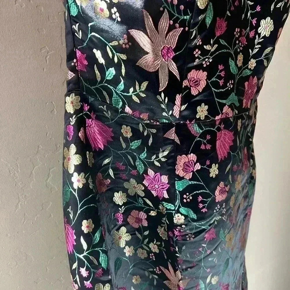 NWT LULUS Make a Move Black Satin Floral Jacquard Strapless Midi Dress - Picture 6 of 11